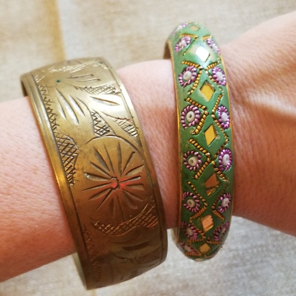 Bundle of 2 Vintage Bangle Bracelets